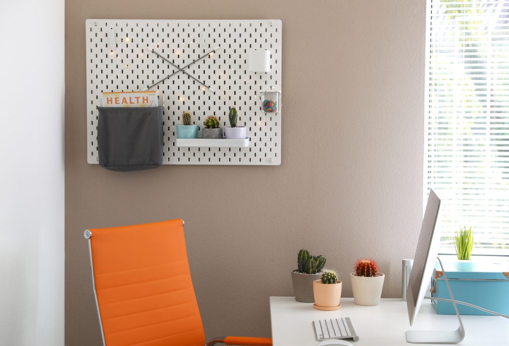 I bet you didn't think that you could use pegboard in your home and have it look cute, did you? These are can't miss pegboard ideas!