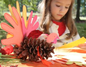 Pinecone Fall Decor | Fall Decor | DIY Fall Decor with Pinecones | DIY Pinecone Fall Decor | Fall Decorations using Pinecones