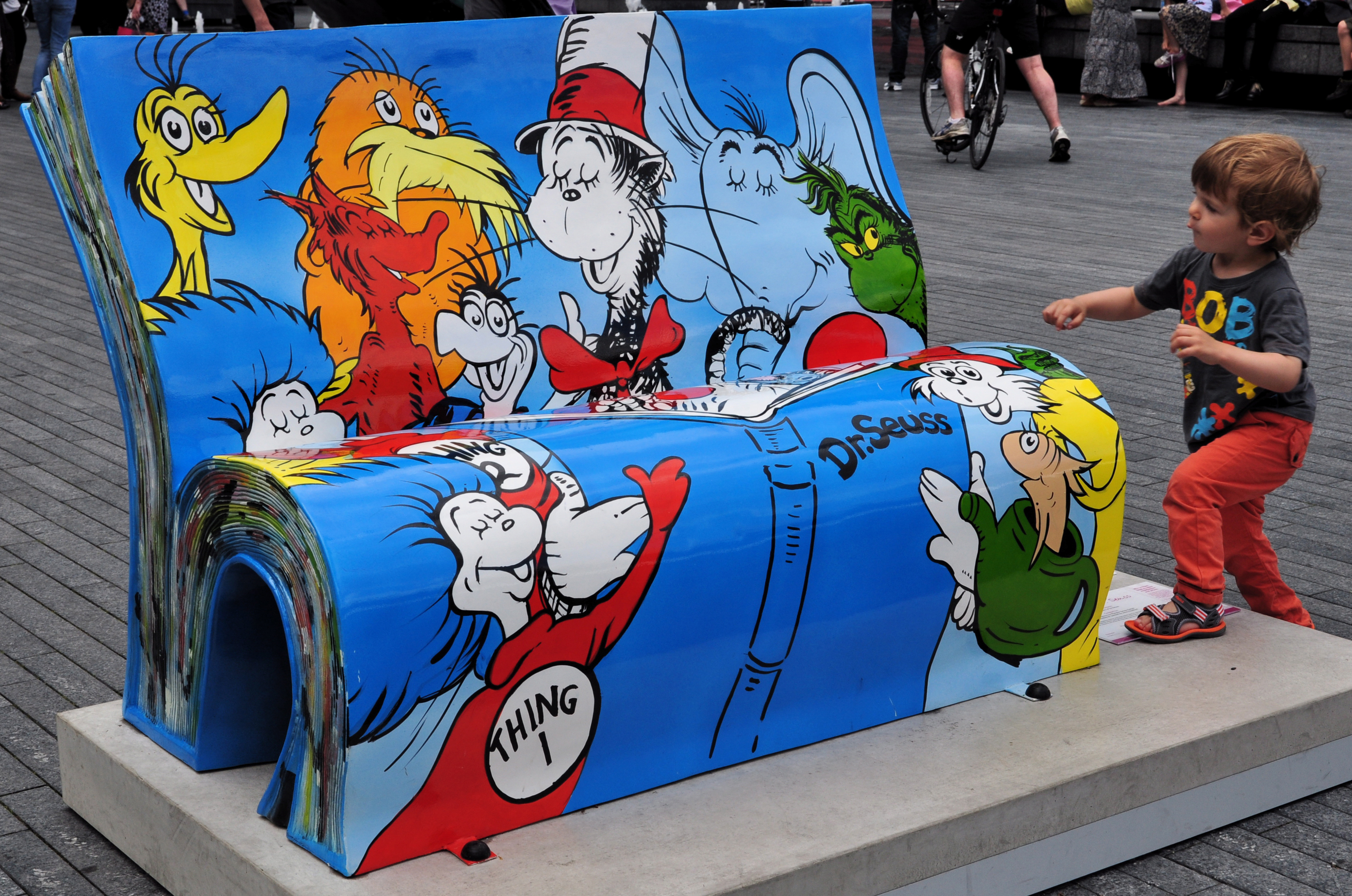 Dr. Seuss | Dr. Seuss collection | reading | kids | reading for kids | kids reading | books for kids | parenting | parenting hacks