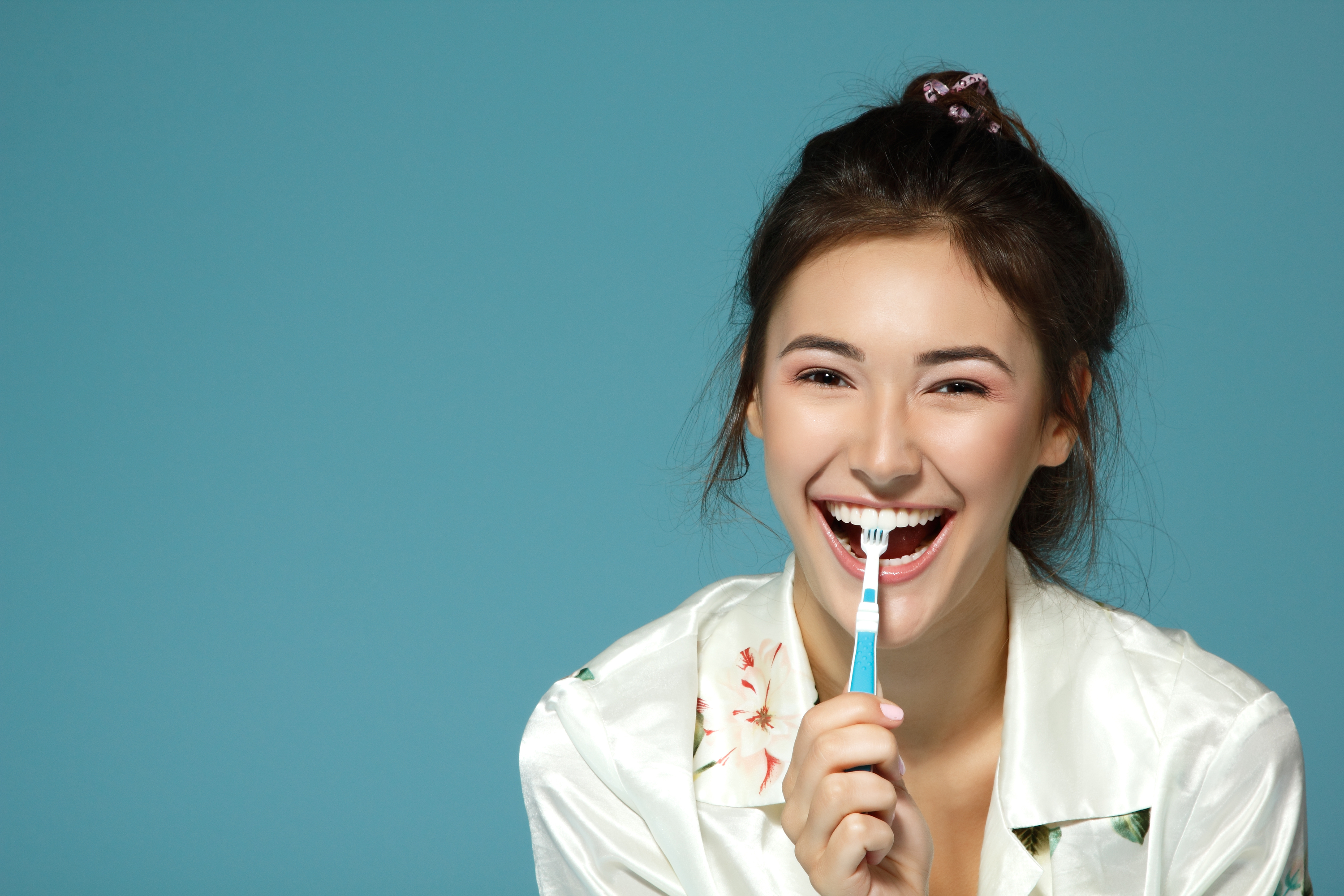 Are you brushing your teeth the correct way? Here is how to brush your teeth correctly. Your mouth will thank you, and so will your dentist!