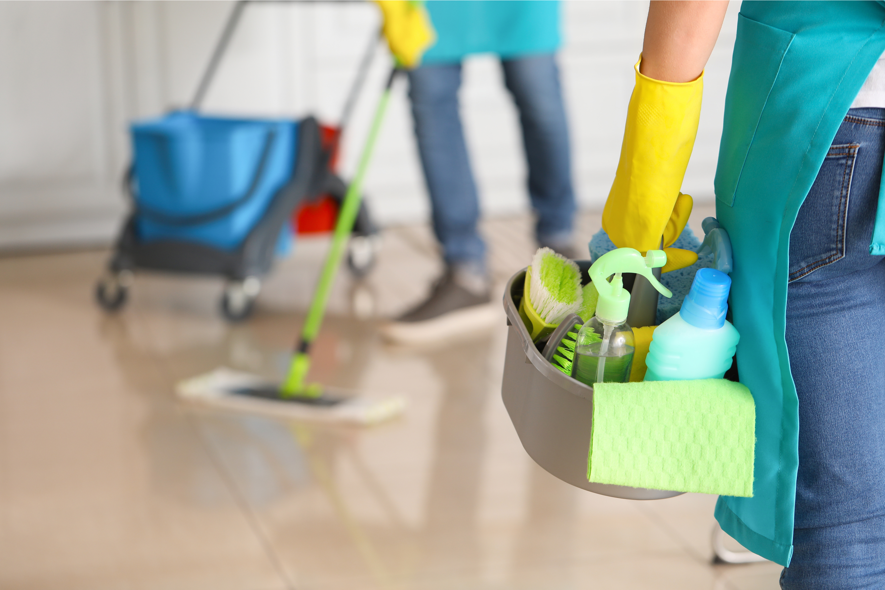 If you want to keep your home squeaky clean, you need to implement these cleaning habits to your life. You'll be amazed at the difference these cleaning habits make on a daily bases.