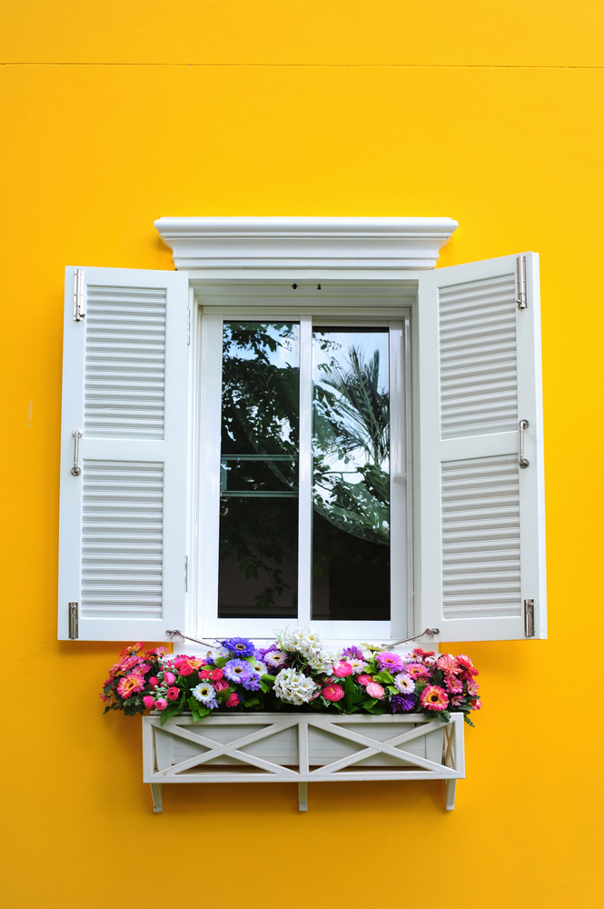 Whether you're looking to increase your curb appeal, spruce up the entrance to your home, or simply update your porch decor for Spring or Summer, adding an accessory is a great way to accomplish them all. So, here are 10 fabulous front door decor ideas found on Etsy! Your home will be the talk of the neighborhood!