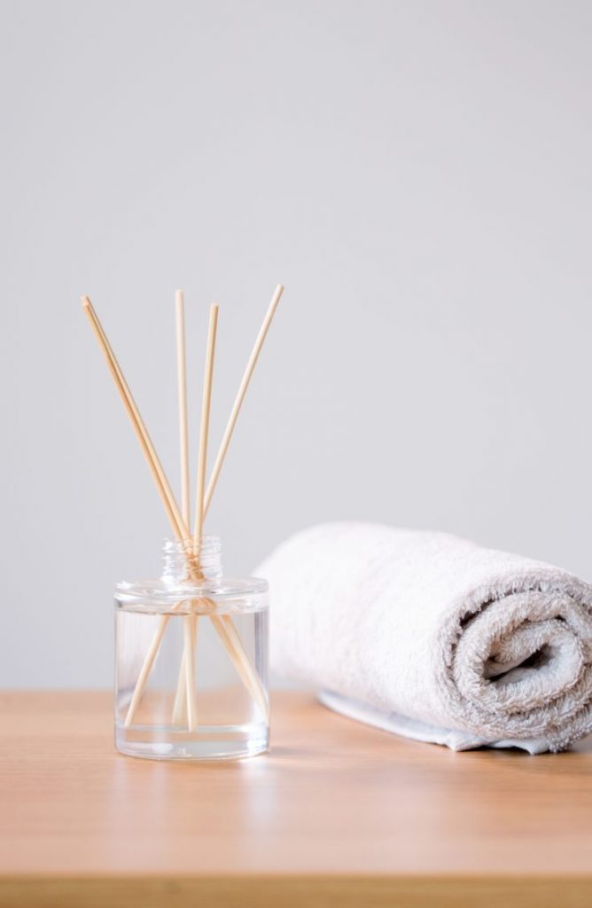 Do you want your bathroom to smell amazing? Add an essential oil diffuser! With a few of these zen bathroom ideas, your bathroom will be the calmest room in your house.