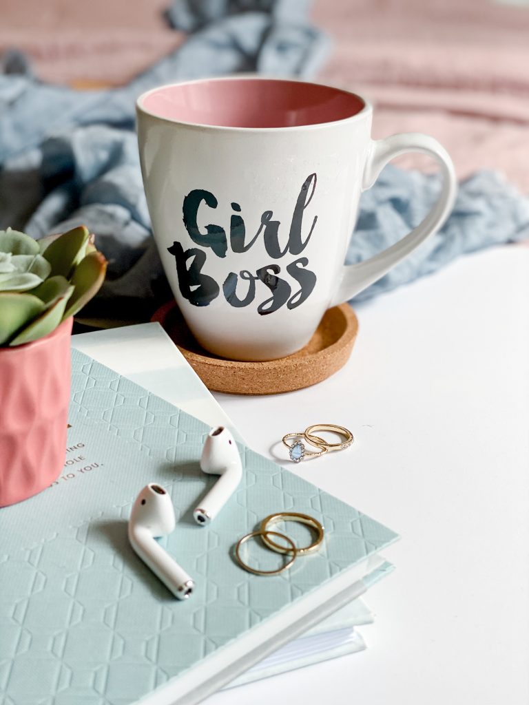 Isn't this girl boss mug just the cutest? Best part is, it's super easy to make! Here are some of my favorite things to make with a Cricut.