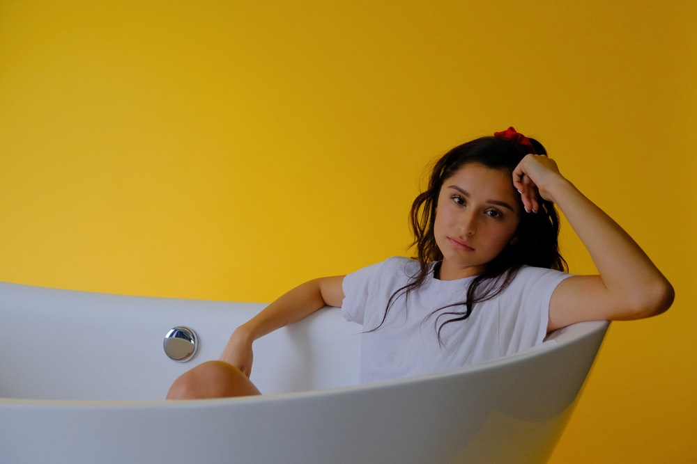 Tin bathtubs to add a rustic feel to your bathroom